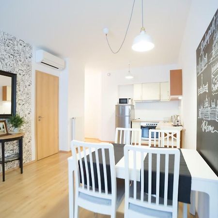 Innercity Apartments Opera Budapest Bagian luar foto