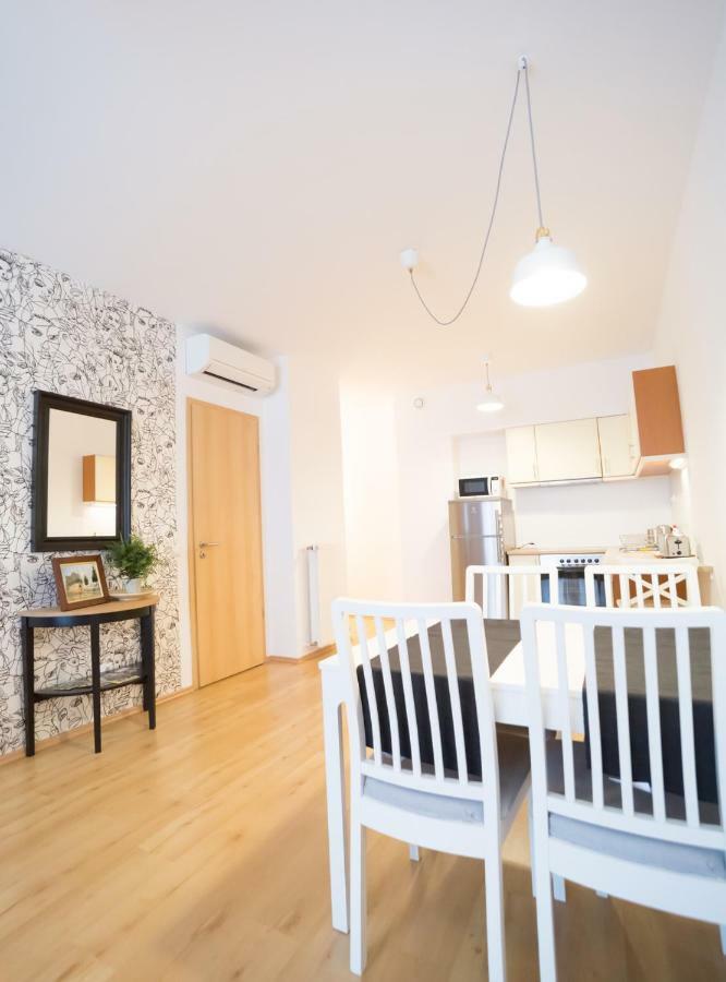 Innercity Apartments Opera Budapest Bagian luar foto
